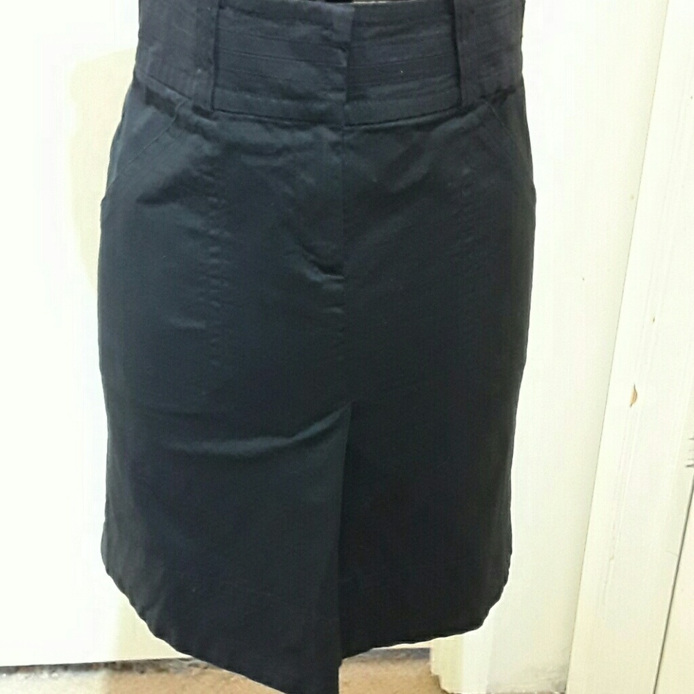 H&M black cotton skirt with stretch. 20" length